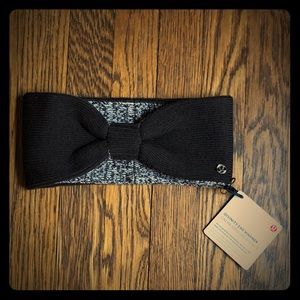 Lululemon brown reversible ear warmer knit sweater